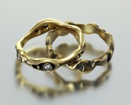 AK wavy stackers