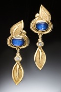 E601_Blue sapphire-diamond
