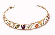 Hannelore-collar600