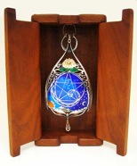 Heart's-Ease-in-box600