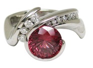 Tom-Dailing-pall-rg-w--pink-round