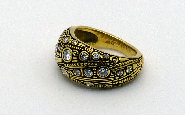 R35D
“Dome” diamond ring in 18K yellow gold with 22 diamonds totaling 0.52 ct. 
Available for immediate delivery in finger size 6 ¾ 
$5,870
