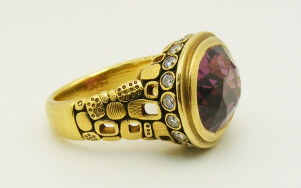R90M-Garnet-LW-side.jpg