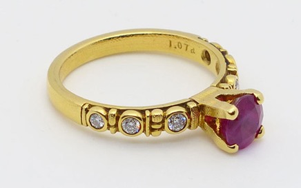 R166M-Ruby-ring-FL-crop.jpg