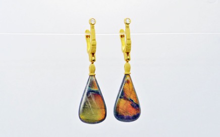 Spectrolite-SS-hanging.jpg
