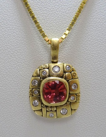 M-75-coral-pink-spinel-2.04-DT=0-sm.jpg