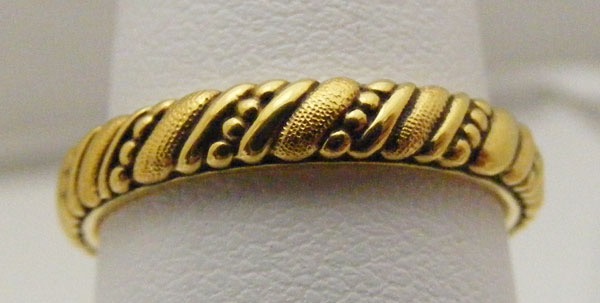R67
“Rope”, 18KY, 3.5mm wide, in store in size 7 ¼
$1,860
